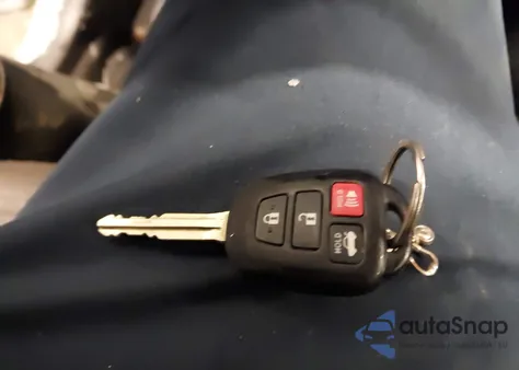 2014 Toyota Corolla S Plus z USA, uszkodzony, nr VIN 2T1BURHE9EC025624